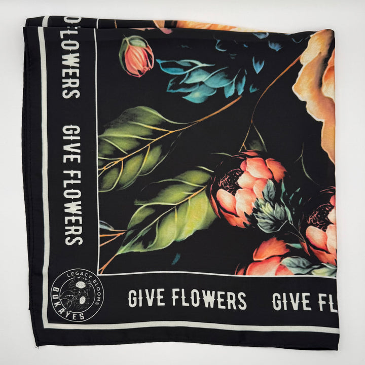 GIVE FLOWERS SCARF